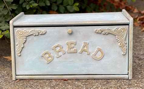 french country bread box